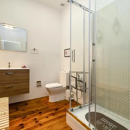 Exotic M2 R2 - Comfortable Classy Double With Shared Bath