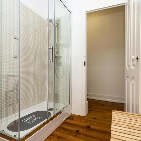 Guest house Exotic M2 R2 - Comfortable Classy Double With Shared Bath *